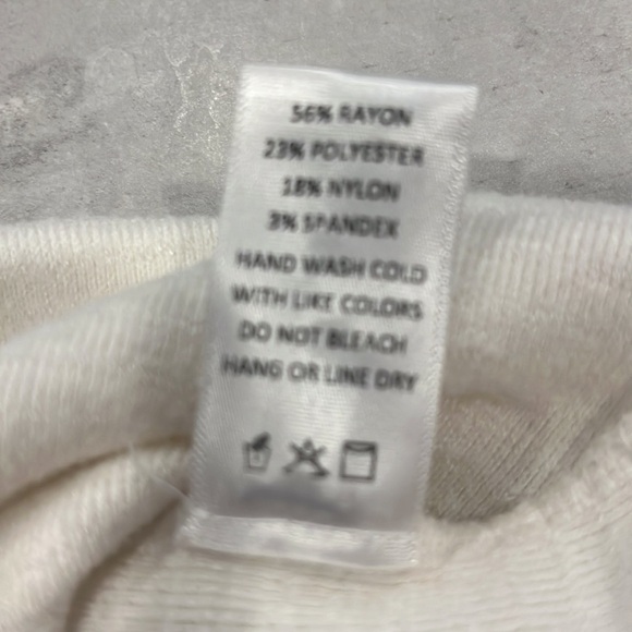 Cropped Sweater - Picture 8 of 8